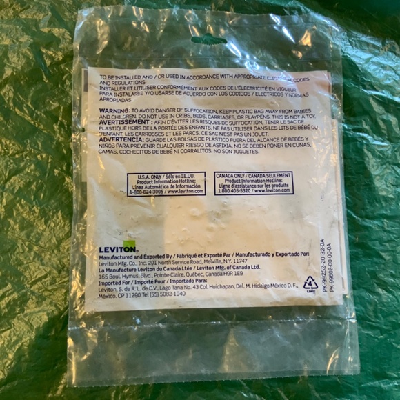 Lot of 3 Leviton 42080-2WP Quickport 2-Port Wallplate ID Window White - Picture 3 of 3